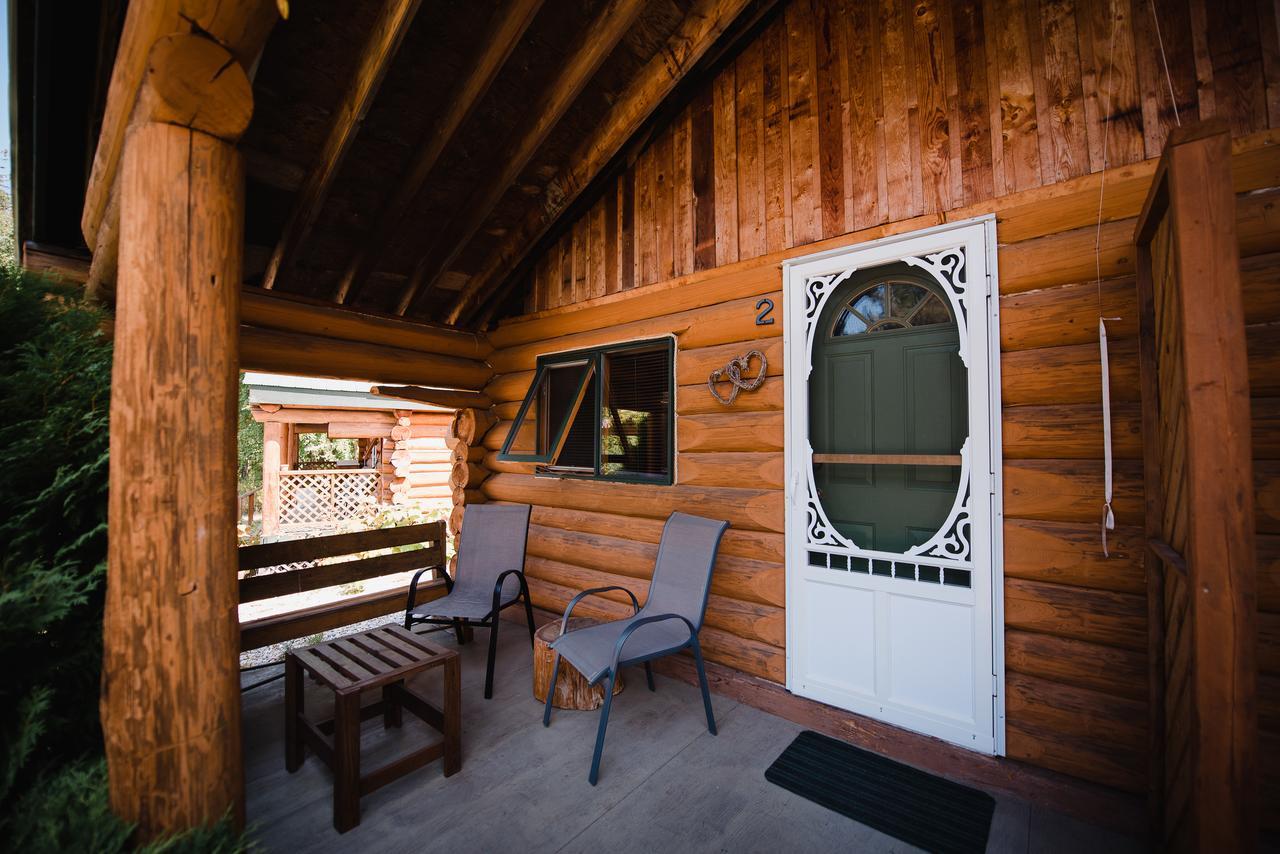 Cedar Haven Cabins And Resort Clearwater Bagian luar foto